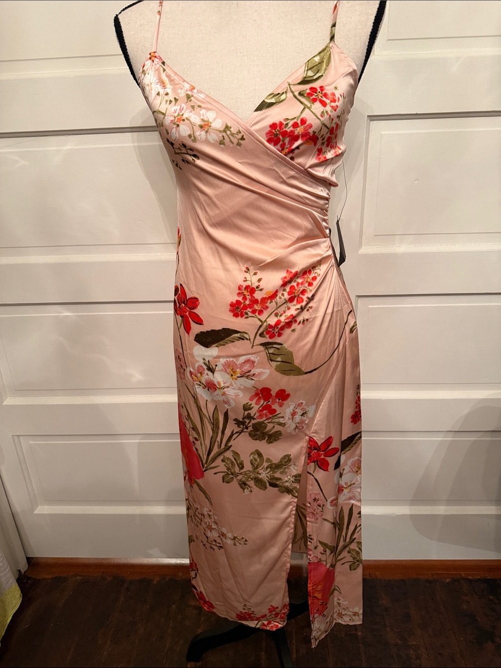 Lulus NWT Blush Floral slip Midi Dress Side Slit Ruched XS